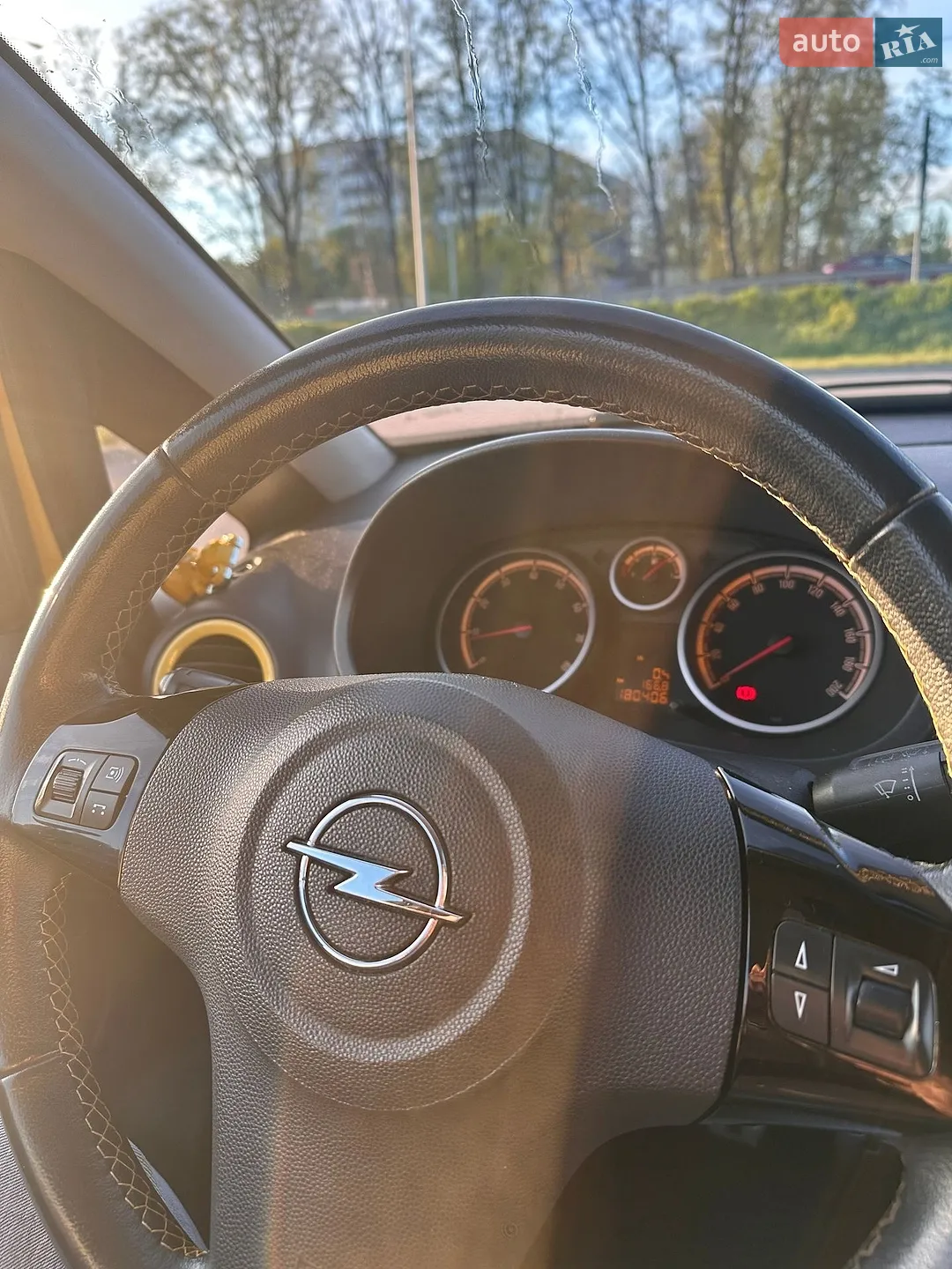 2010 Opel Corsa - мініатюра 8