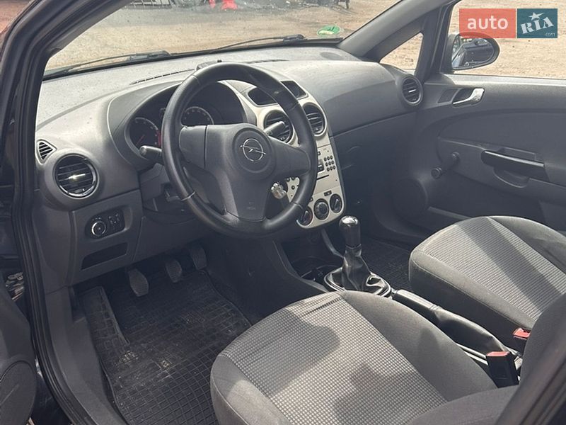Хэтчбек Opel Corsa 2010 в Броварах фото 6 Хэтчбек Opel Corsa 2010 в Броварах