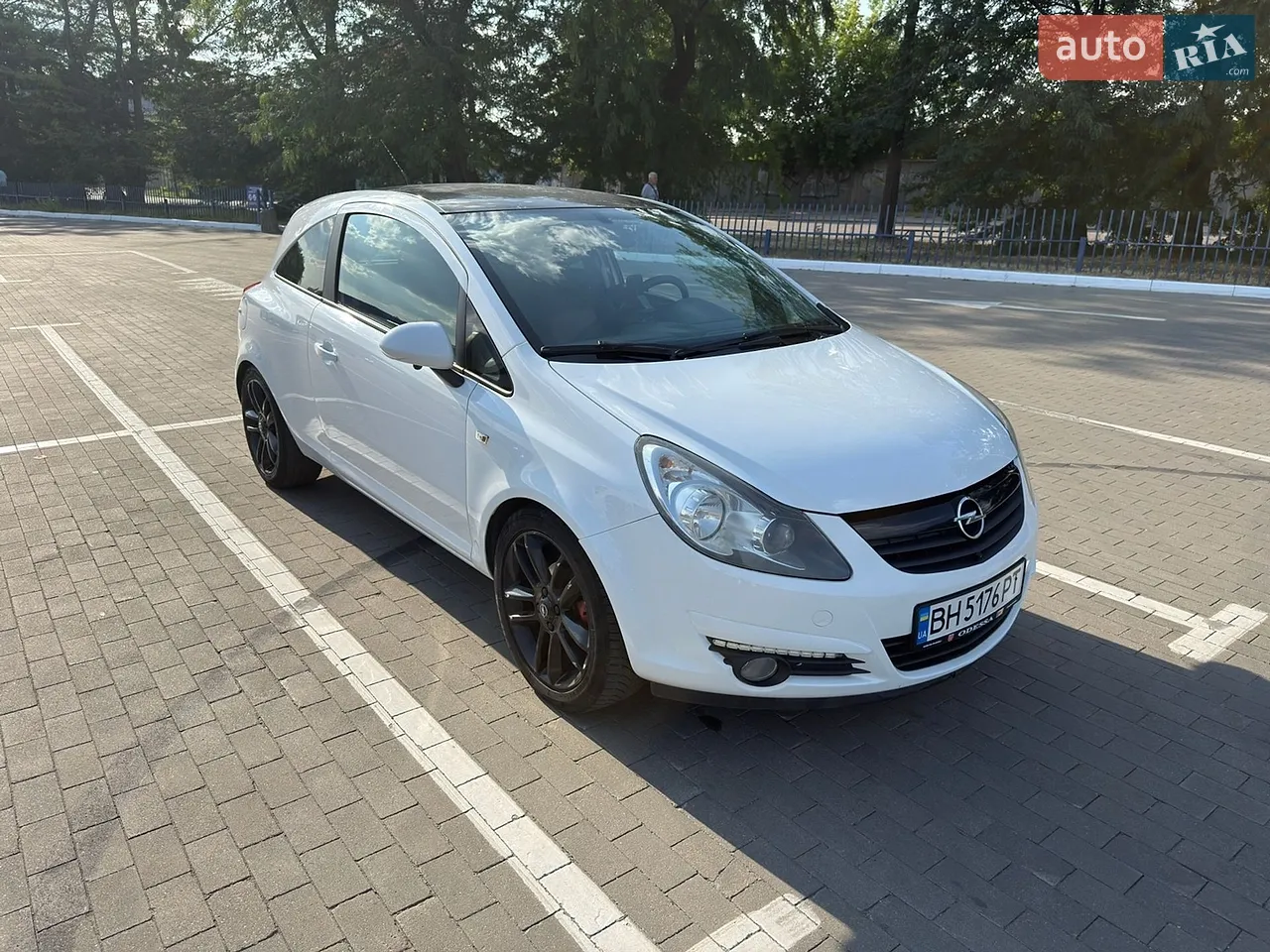 2010 Opel Corsa - мініатюра 12