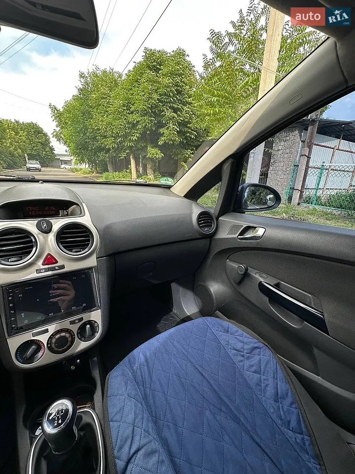 2010 Opel Corsa - мініатюра 11