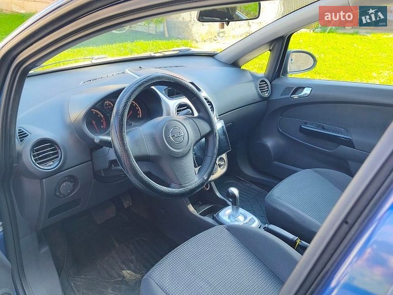 Хэтчбек Opel Corsa 2007 в Трускавце