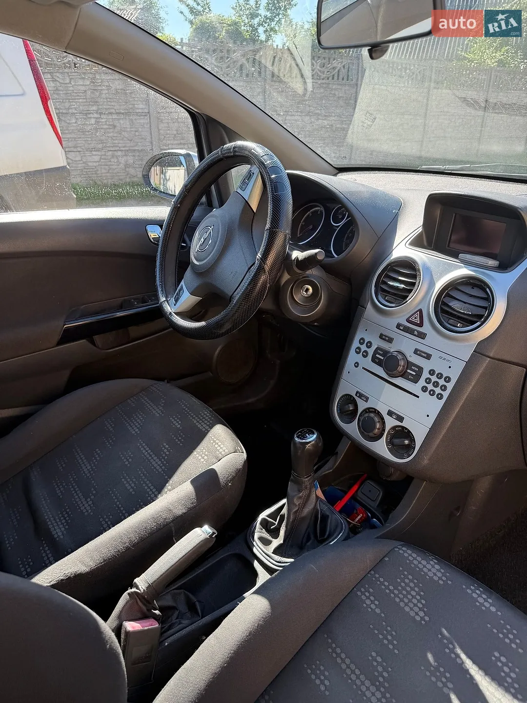 2014 Opel Corsa - мініатюра 2