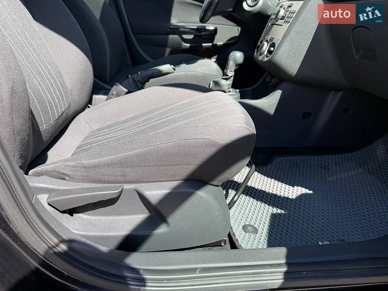 2020 Kia Stonic - мініатюра 19