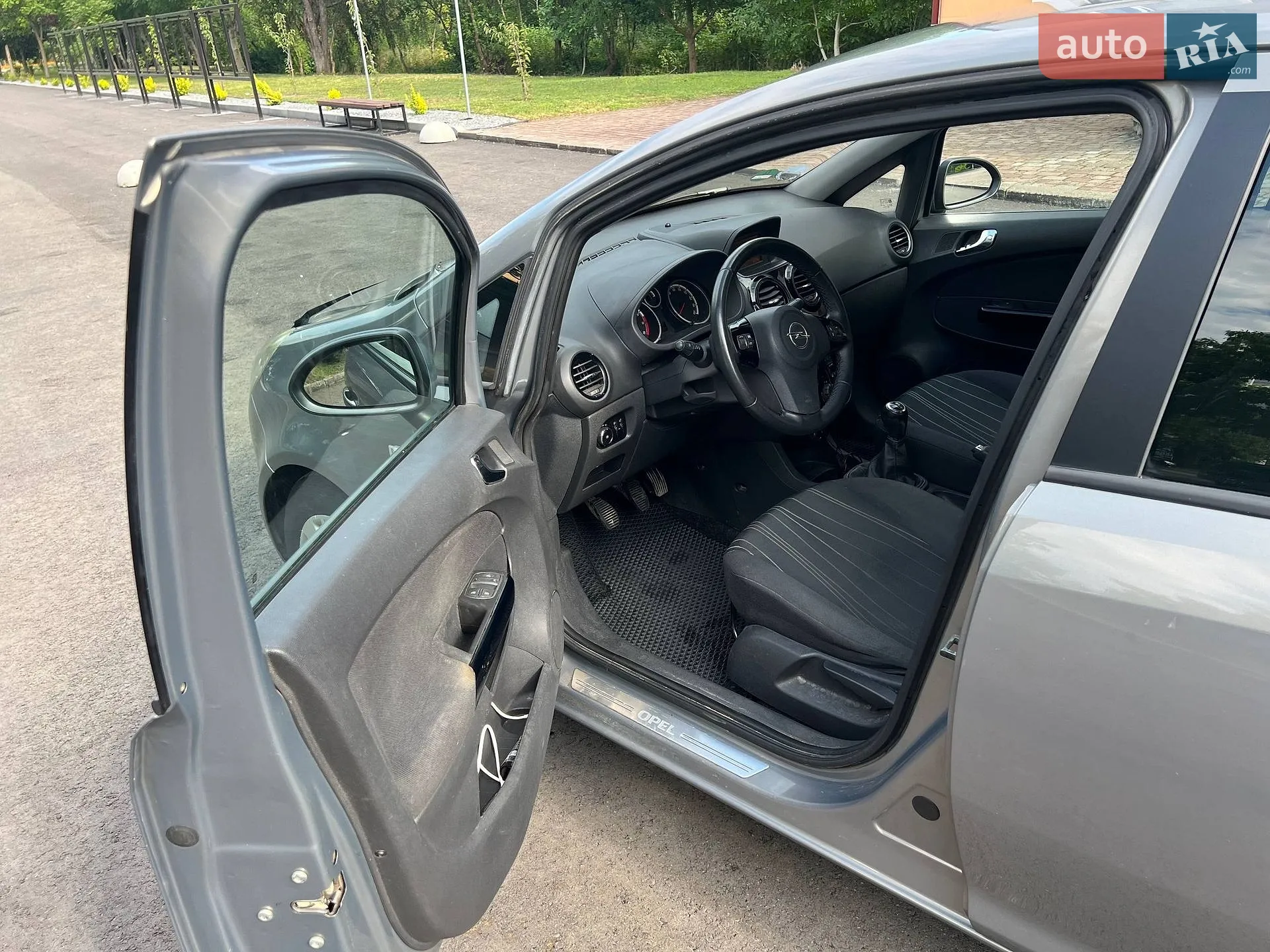 2010 Opel Corsa - мініатюра 5