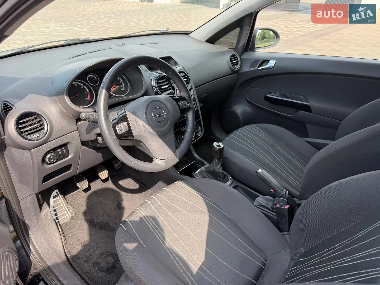 2010 Opel Corsa - мініатюра 12