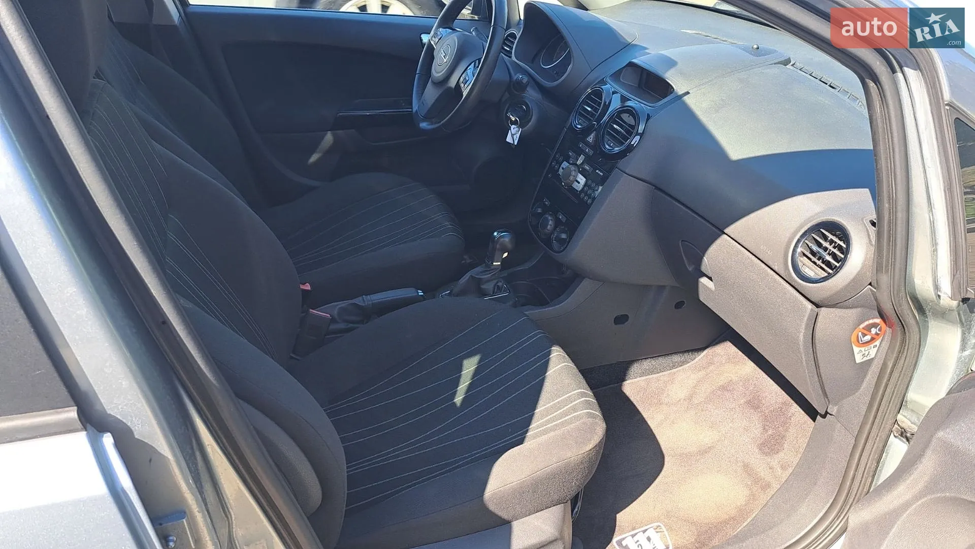 2010 Opel Corsa - мініатюра 25