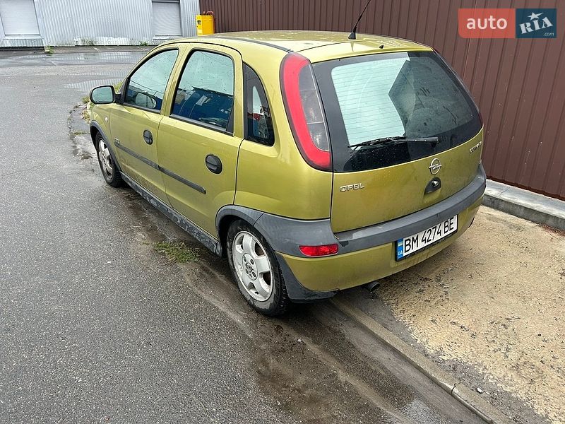 Хэтчбек Opel Corsa 2001 в Киеве