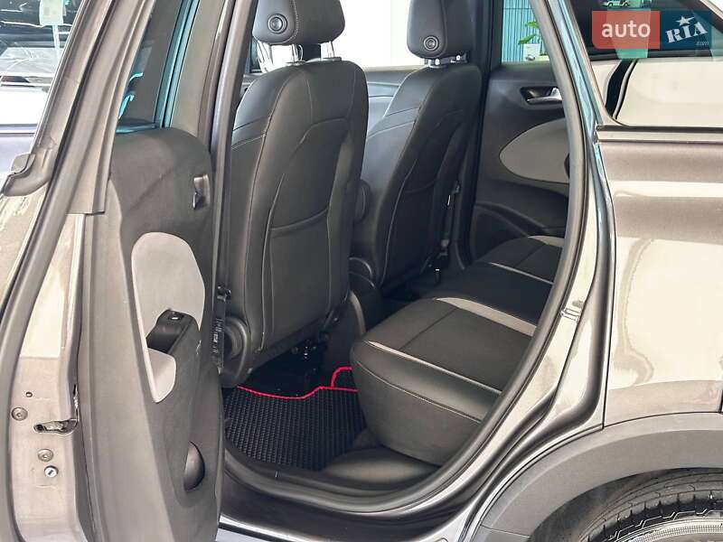 Внедорожник / Кроссовер Opel Crossland X 2019 в Львове