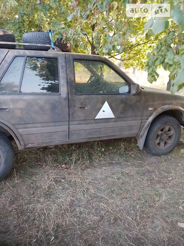 Позашляховик / Кросовер Opel Frontera 1996 в Синельниковому