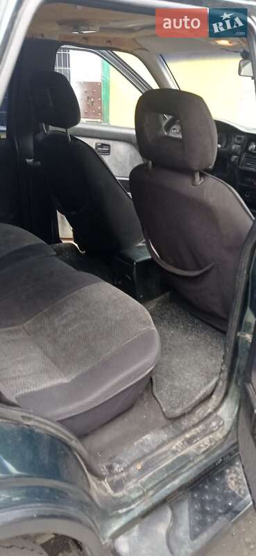 Позашляховик / Кросовер Opel Frontera 1998 в Кривому Розі