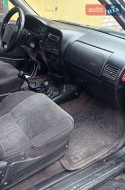 Позашляховик / Кросовер Opel Frontera 1998 в Кривому Розі