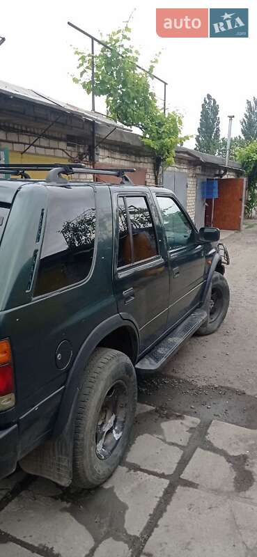 Позашляховик / Кросовер Opel Frontera 1998 в Кривому Розі