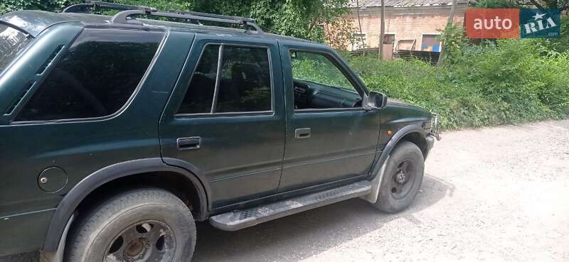 Позашляховик / Кросовер Opel Frontera 1998 в Кривому Розі