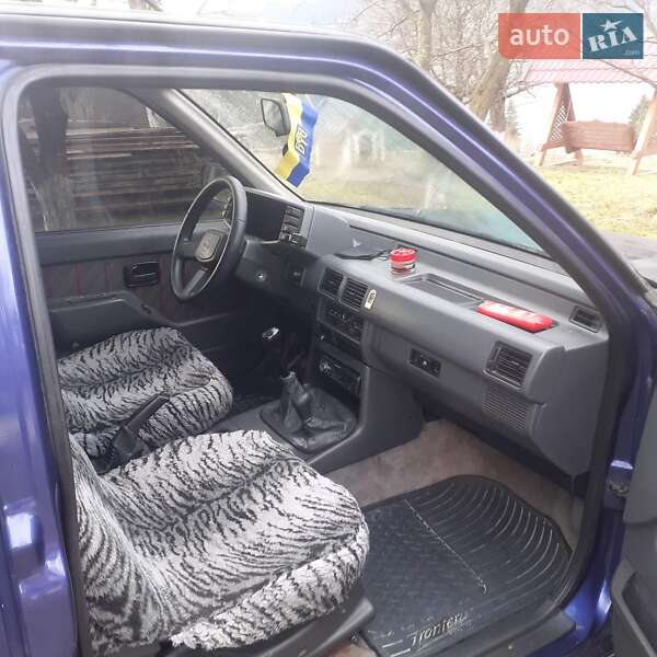 Opel Frontera 1992
