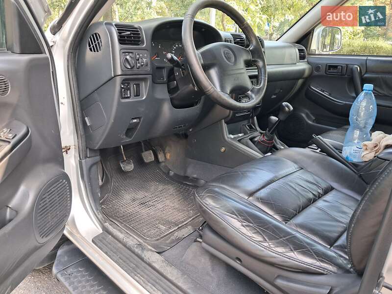 Позашляховик / Кросовер Opel Frontera 2001 в Києві