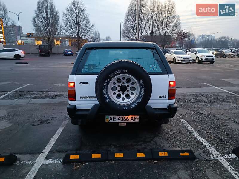 Внедорожник / Кроссовер Opel Frontera 1992 в Днепре