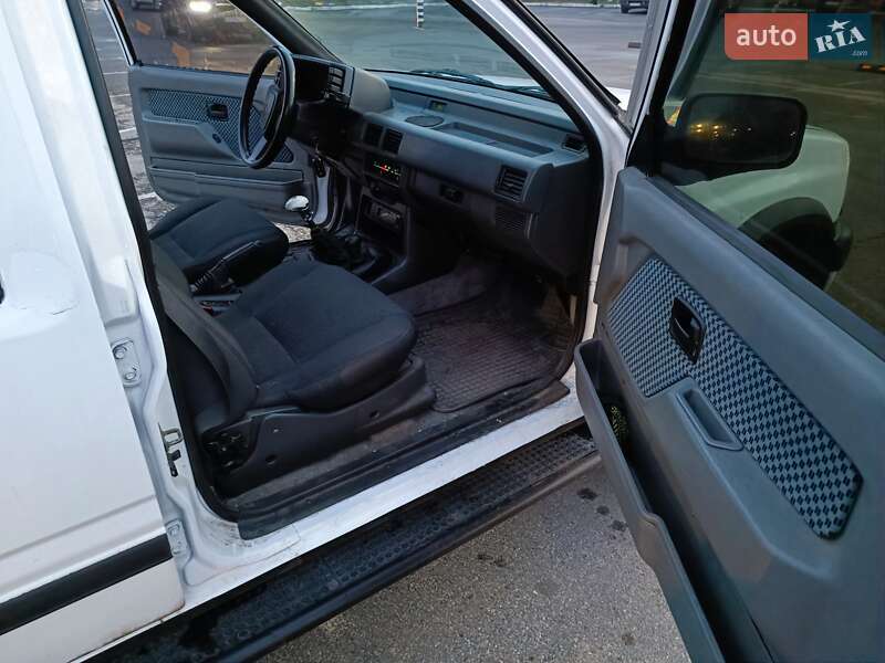 Внедорожник / Кроссовер Opel Frontera 1992 в Днепре