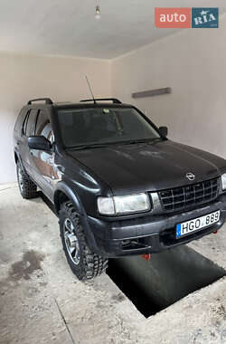 Внедорожник / Кроссовер Opel Frontera 2000 в 