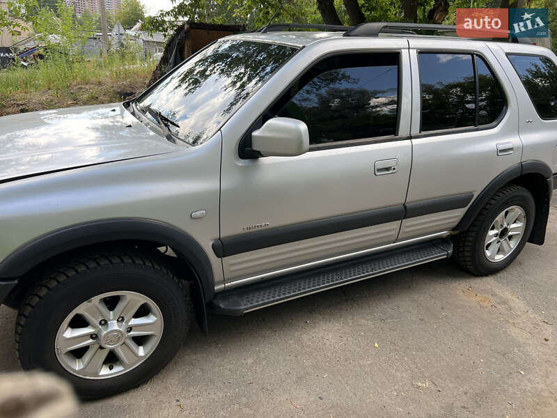 Opel Frontera 2003