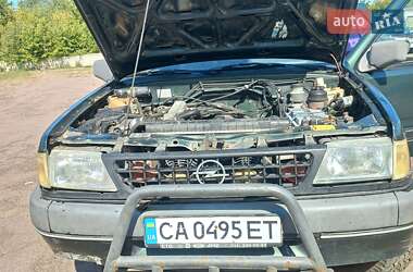Внедорожник / Кроссовер Opel Frontera 1993 в 