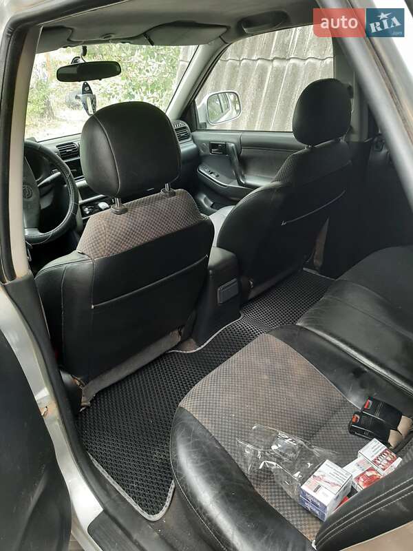Позашляховик / Кросовер Opel Frontera 2004 в Черкасах фото 7 Позашляховик / Кросовер Opel Frontera 2004 в Черкасах
