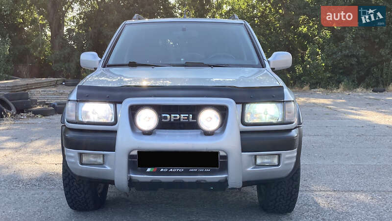 Позашляховик / Кросовер Opel Frontera 2001 в Одесі