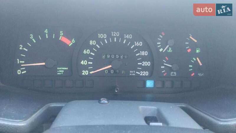 Позашляховик / Кросовер Opel Frontera 1992 в Рівному