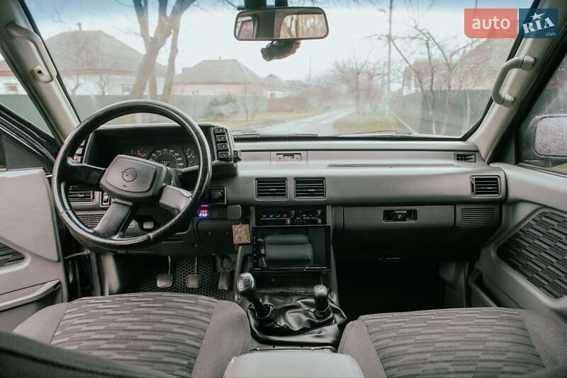 Позашляховик / Кросовер Opel Frontera 1993 в Черкасах фото 11 Позашляховик / Кросовер Opel Frontera 1993 в Черкасах