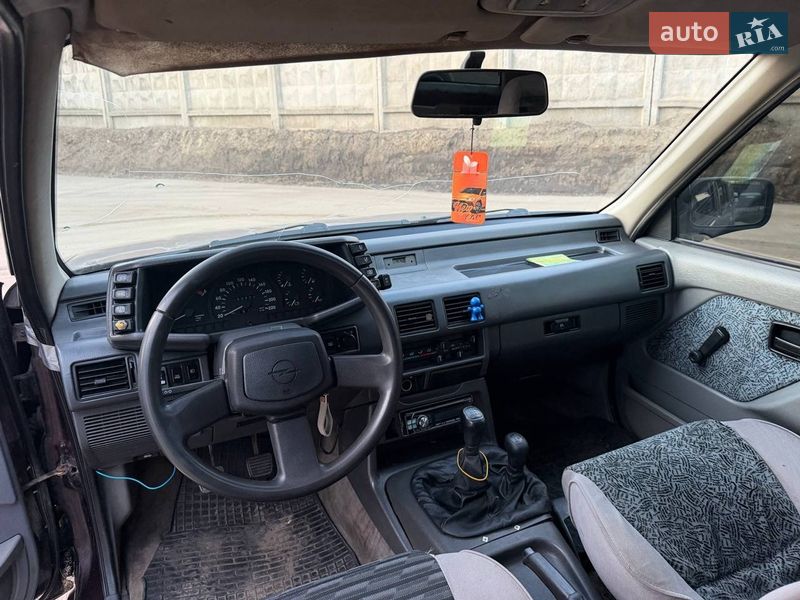 Позашляховик / Кросовер Opel Frontera 1994 в Золотоноші