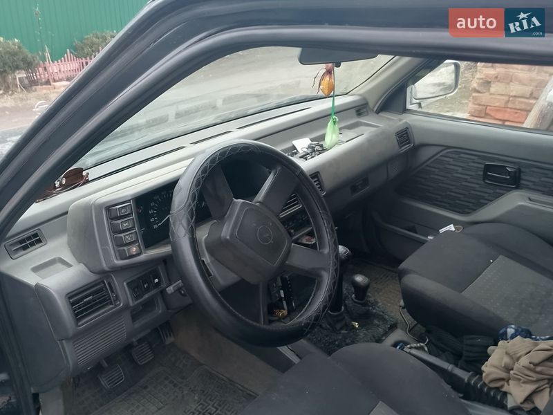 Внедорожник / Кроссовер Opel Frontera 1993 в Лубнах фото 3 Внедорожник / Кроссовер Opel Frontera 1993 в Лубнах