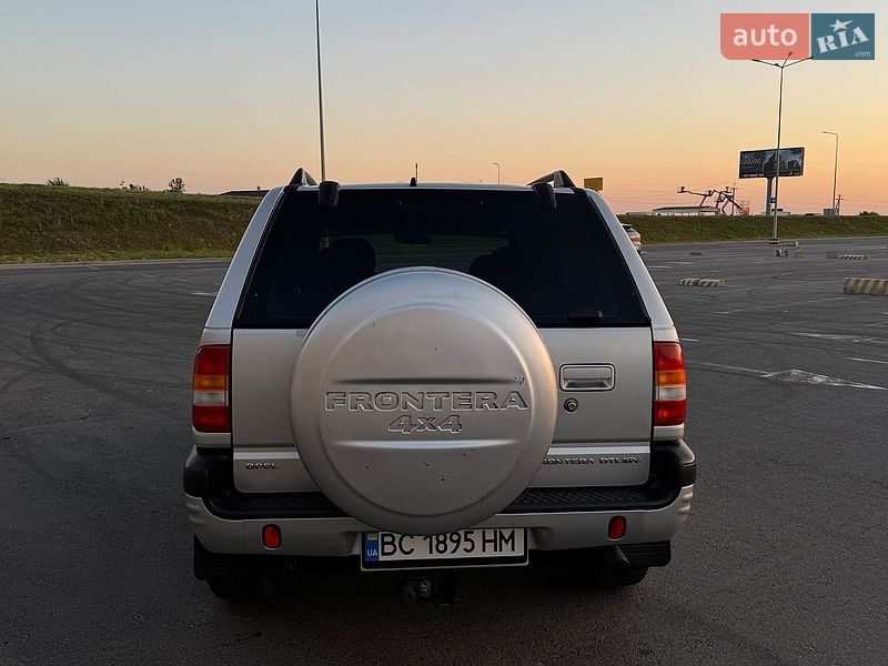 Позашляховик / Кросовер Opel Frontera 2003 в Львові