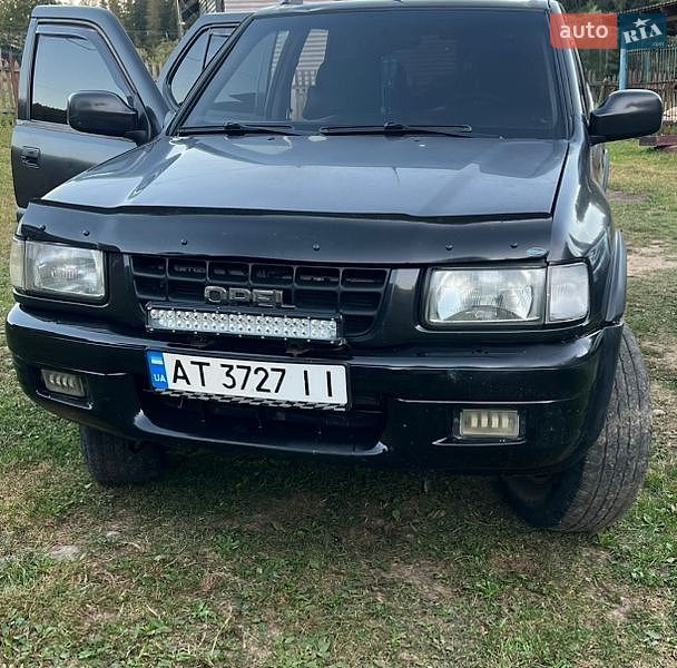 Позашляховик / Кросовер Opel Frontera 2001 в Івано-Франківську