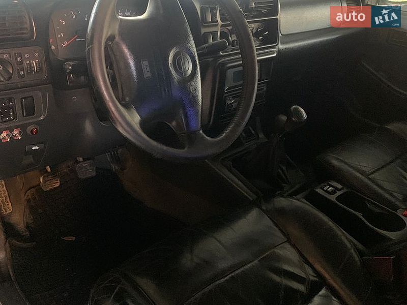 Внедорожник / Кроссовер Opel Frontera 1999 в Сваляве
