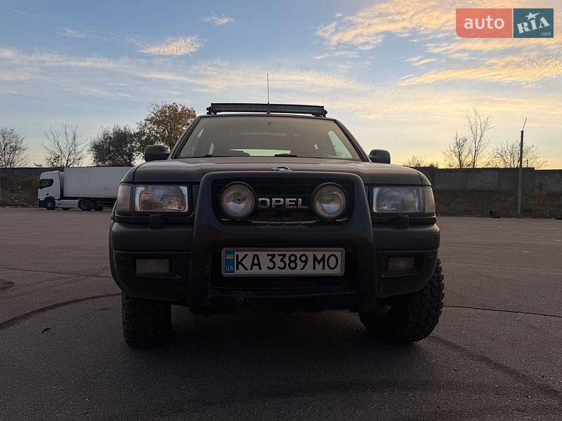 Внедорожник / Кроссовер Opel Frontera 2000 в Харькове