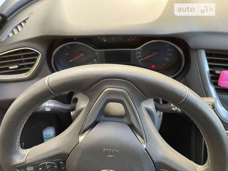 Внедорожник / Кроссовер Opel Grandland X 2019 в Вишневом