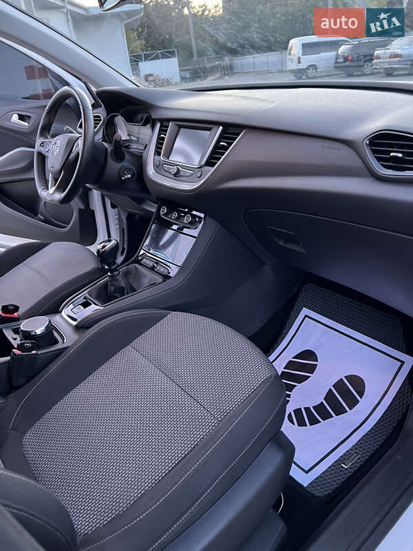 Внедорожник / Кроссовер Opel Grandland X 2020 в Козельщине фото 80 Внедорожник / Кроссовер Opel Grandland X 2020 в Козельщине