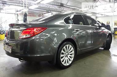 Седан Opel Insignia 2011 в Черновцах