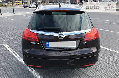 Универсал Opel Insignia 2011 в Львове