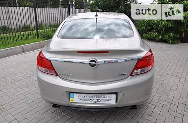 Седан Opel Insignia 2009 в Николаеве