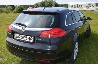 Внедорожник / Кроссовер Opel Insignia 2011 в Кременце