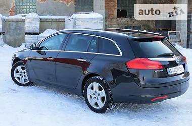 Універсал Opel Insignia 2010 в Тернополі