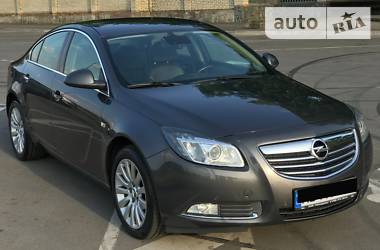 Седан Opel Insignia 2011 в Виннице