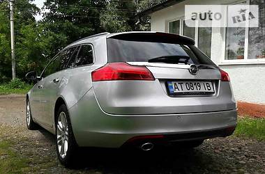 Универсал Opel Insignia 2010 в Ивано-Франковске