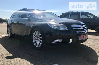 Универсал Opel Insignia 2012 в Ровно