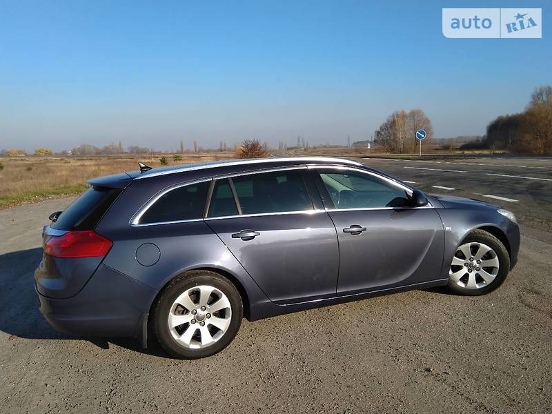 Універсал Opel Insignia 2011 в 