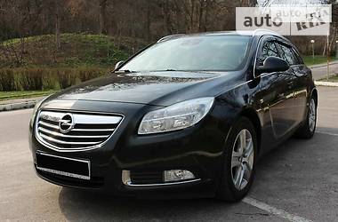 Универсал Opel Insignia 2012 в Полтаве