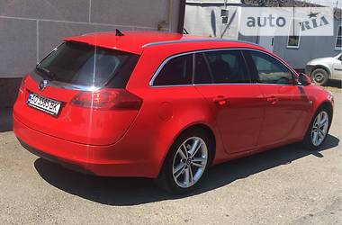 Универсал Opel Insignia 2011 в Хусте