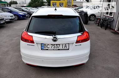 Универсал Opel Insignia 2012 в Львове