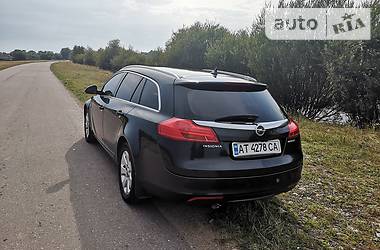 Универсал Opel Insignia 2013 в Калуше