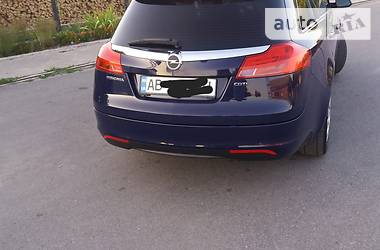Универсал Opel Insignia 2012 в Калиновке